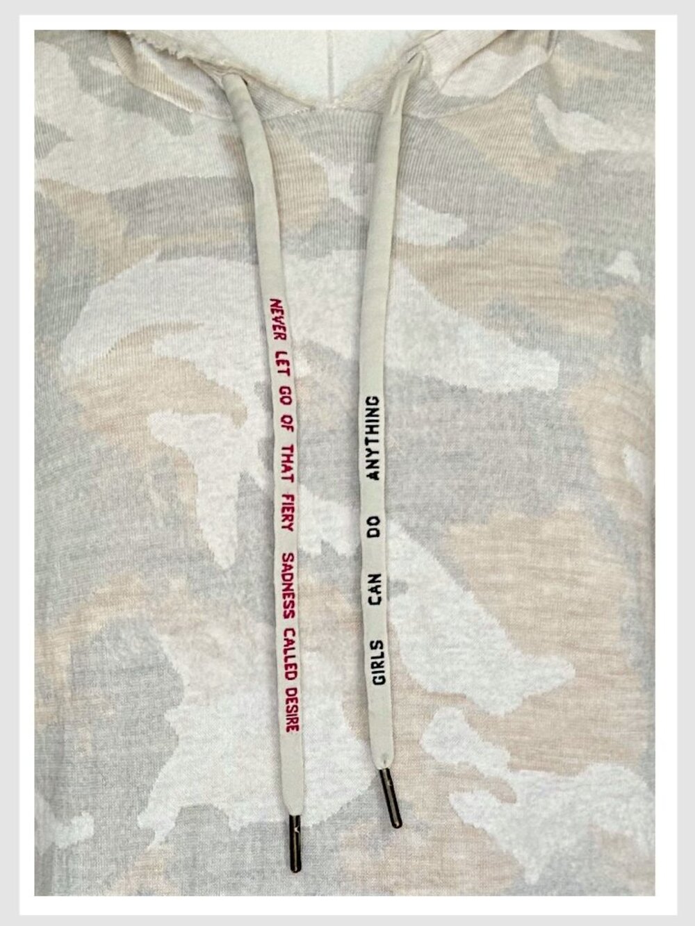 Zadig & Voltaire Camo Hoodie Beige Pullover Front Pocket M - Picture 8 of 10